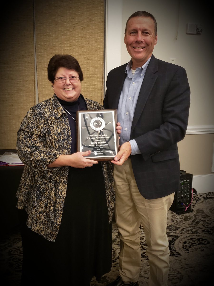 cristinaraimun4's tweet image. #vcsvasa Mr. Gary Mark&apos;s VASA District Administrator of the Year. Thank you for your service &amp;amp; all the RELATIONSHIPS you developed over the years. You will be missed.