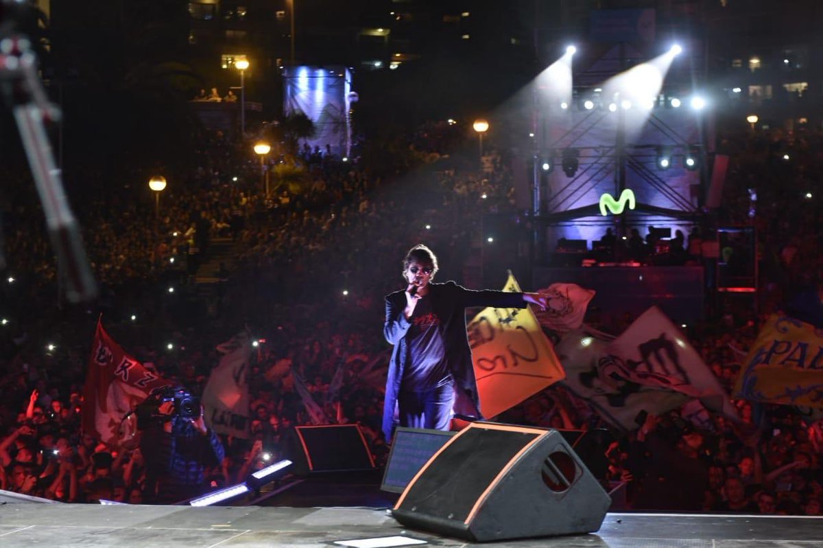 Paula Kohan (@paulakohan) on Twitter photo YAAAA Está tocando <a href="/ciroylospersas/">Andres Ciro Martinez</a> en el #MovistarFriMusic Mar del plata! No te lo pierdas! Vivílo en vivo por Streaming 🎶🙌🏻 facebook.com/movistarargent… <a href="/MovistarArg/">Movistar Argentina</a> YAAAA Está tocando <a href="/ciroylospersas/">Andres Ciro Martinez</a> en el #MovistarFriMusic Mar del plata! No te lo pierdas! Vivílo en vivo por Streaming 🎶🙌🏻 facebook.com/movistarargent… <a href="/MovistarArg/">Movistar Argentina</a>