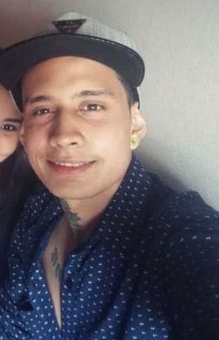 #URGENTE #26Ene tenemos a un guerrero desaparecido Jesus mauricio contreras. Salio de su casa ayer 25 a las 11 am y hasta esta hora no se tiene paradero de el, Salio con la siguiente vestimenta: pantalon rojo,  zapatos negros,  camisa blanca con rojo  #SanCristobal #Tachira