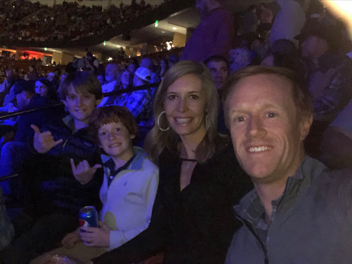 fcason's tweet image. #bonsecours #AlanJackson