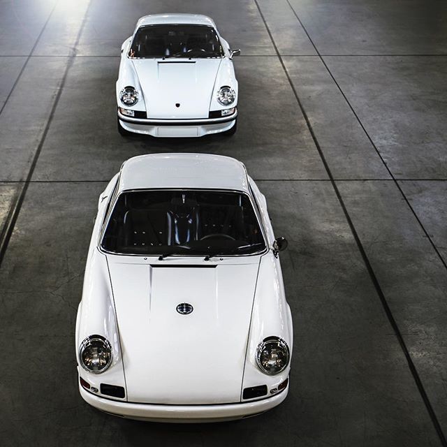 r_elfer's tweet photo. Can you name these two?
π· @johann_marian ππ»
.
.
πππππ£...#Relfer #porsche #r_elfer #911 #carrera #aircooled #flatsix #rennsport #classic911 #911 #porsche911 #racing #vintage911 #porscheclassic #porscheracing #luftgekΓΌhlt #luft5 https://t.co/18KSqR5BlI https://t.co/rCcnWPQji9
