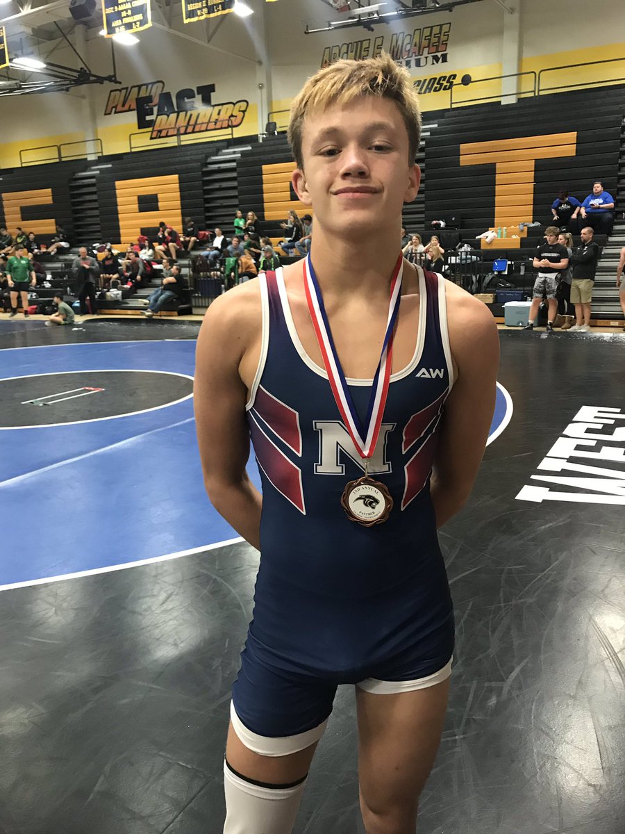 CoachFreshNHS's tweet photo. Landon with a 3rd place finish at the Plano East tournament today!! 🥉 https://t.co/s65yrusKGR