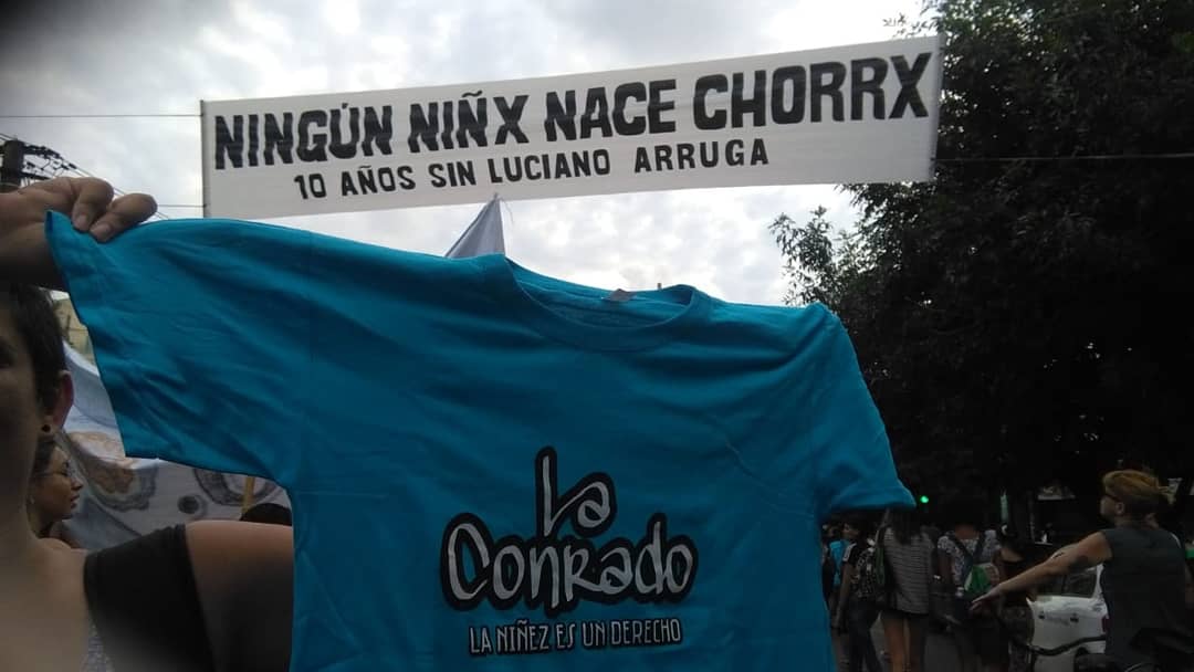 Laconradosj's tweet photo. 10 Años sin Luciano... 
La Conrado Presente en la Marcha por el derecho a saber la verdad. 

Verdad y Justicia! 
#NingunNiñxNaceChorrx
#LaNiñezEsUnDerecho https://t.co/SgNguaXpKR