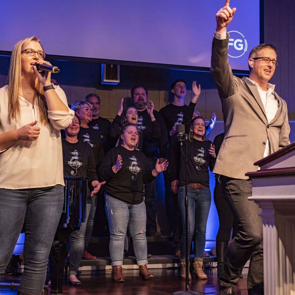 fcfamilykc's tweet photo. We can't wait to worship with you this tomorrow at 8am, 9:30am, or 11am!⠀
Let's encourage one another in the new week ahead!
#fgtogether #FGFIT #biblebeforebusy https://t.co/sKYVHBRy8G