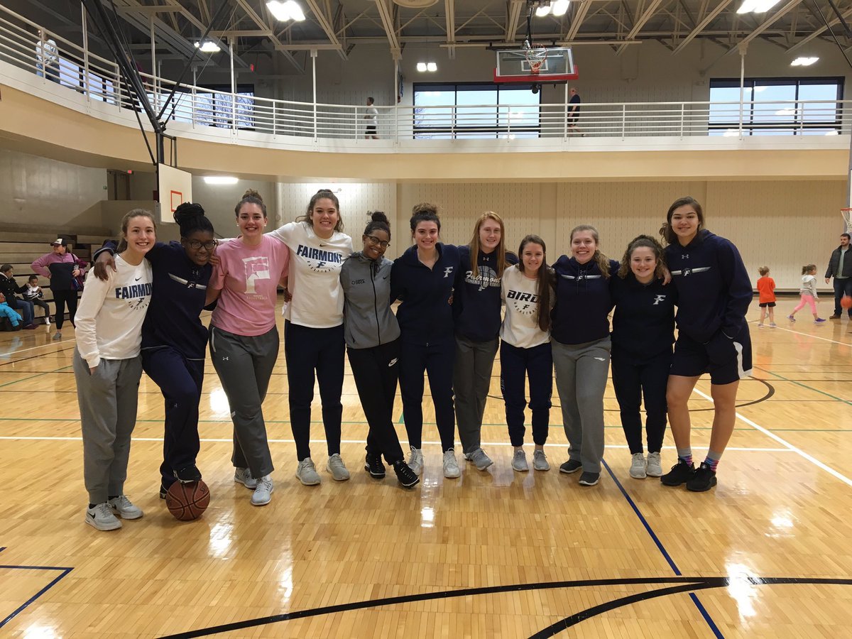 TrinityVPlead's tweet photo. woke up a little early today to give back to our young firebirds 💙🐦 https://t.co/9rypsBi43Z