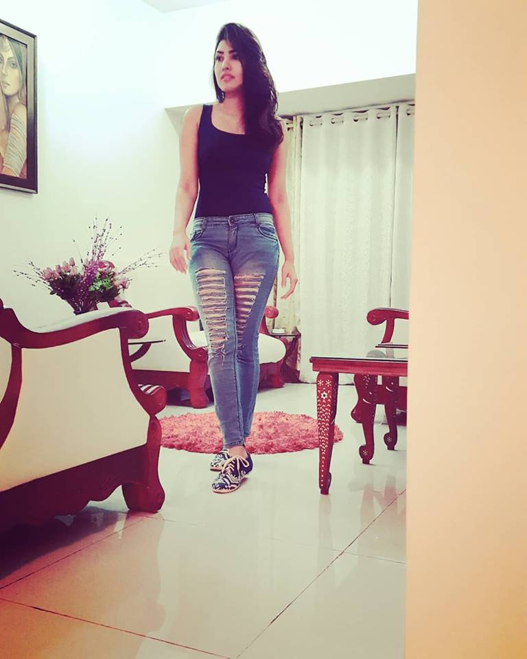 SrishtiShrma's tweet photo. इश्क़ जबरदस्ती नही...
      जबरदस्त होना चाहिए !! #MannKiBaat 😄💋💋💋

@BhabhiSheetal @SupperSunny @poojachodree1 @neha_s_011 @galaactus @AnantSharma23 @Nehas7807

#Retweet 😘

#TNWelcomesModi🚩#PledgeToStopPollution 🙏 #WhyCongressHatesHindus? 😒🤨🤔#OppositionCrooks🤦‍♀️#NZvIND🇮🇳 https://t.co/dgT1h44nB6