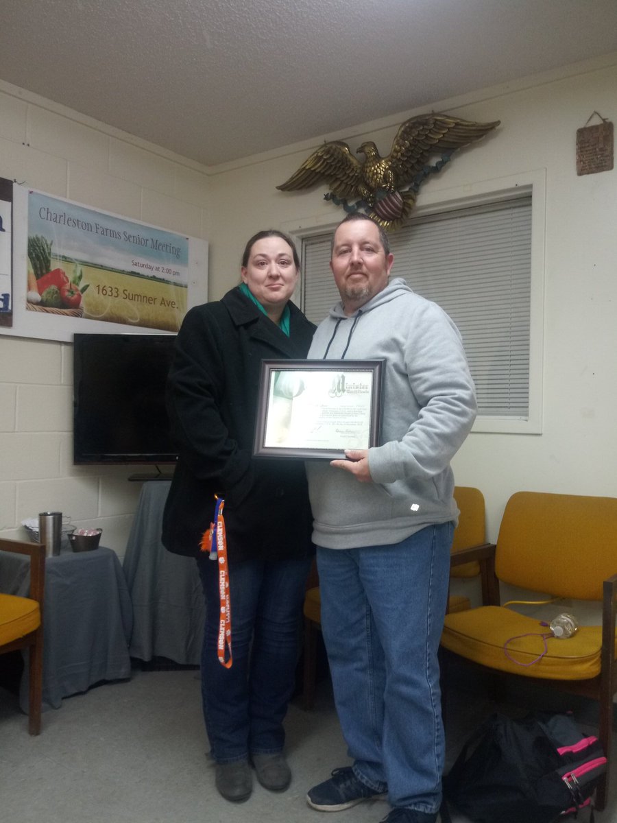 SecondChanceVi's tweet image. So Chris's certificate came in. I was wanting to give it to him last Sat but wasn't able to. I was able to give it to him tonight &amp;amp; celebrate Sami's 14th and P-nut's 11th b-day with our church family tonight. I'm so proud of this man. #secondchancevictorychurchofgod