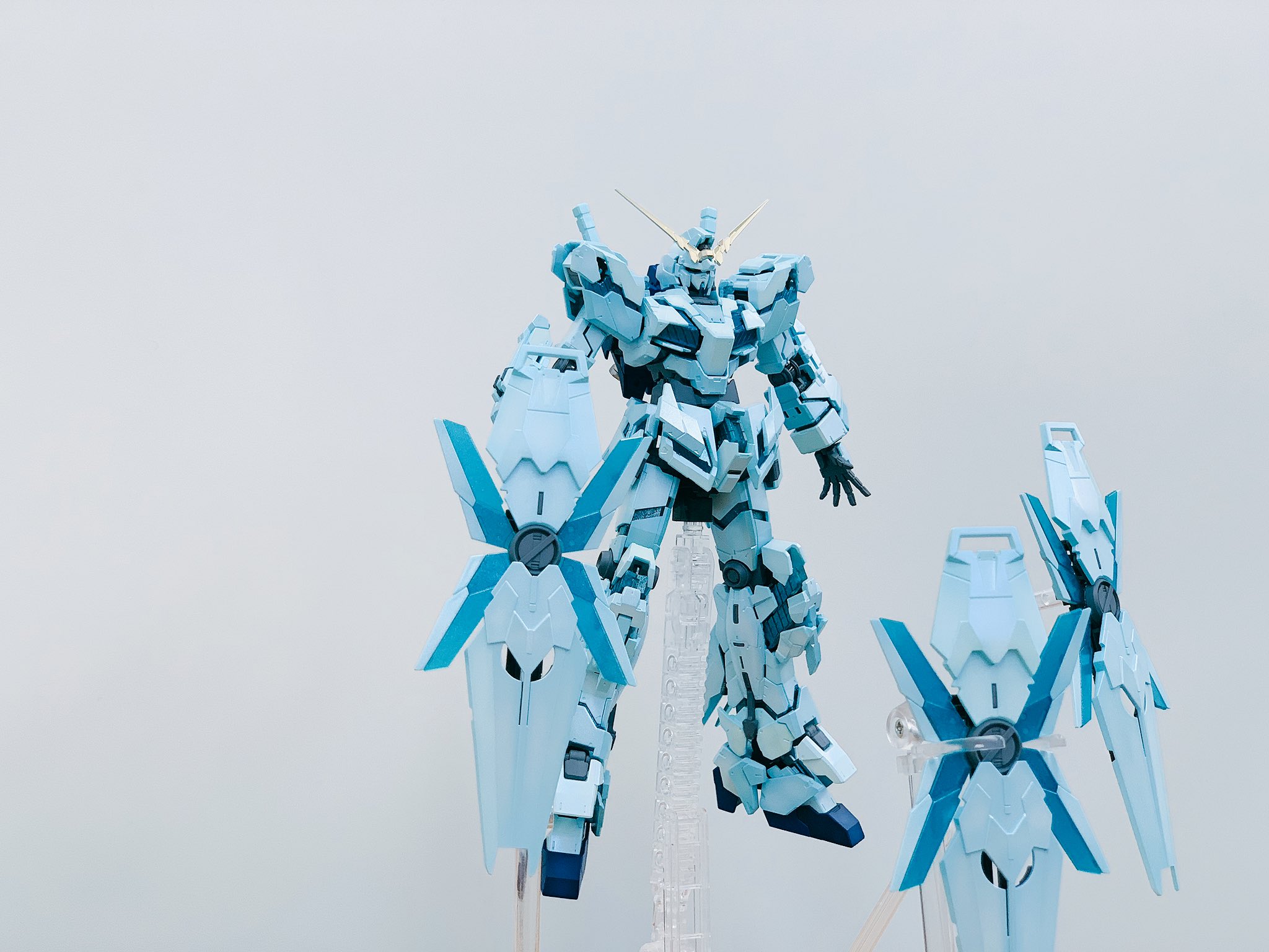 刃 Rgユニコーンガンダム サイコフレーム覚醒 共鳴 塗装からの素組 細かな塗装と 墨入れに突入 デカールは最後なので まだまだ Rgユニコーンガンダム サイコフレーム ユニコーンガンダム T Co Nojvdfnzgt Twitter