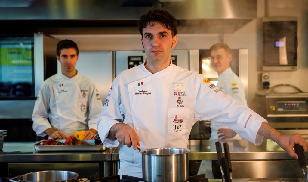 Ready to see our #TeamItalia on stage! Go Go Go! 
<a href="/Bocusedor/">Bocuse d'Or Official</a> #BocusedOr #BocusedOr2019 <a href="/sirha_lyon/">Sirha Food</a> #RoadTyLyon #AccademiaBocusedOr