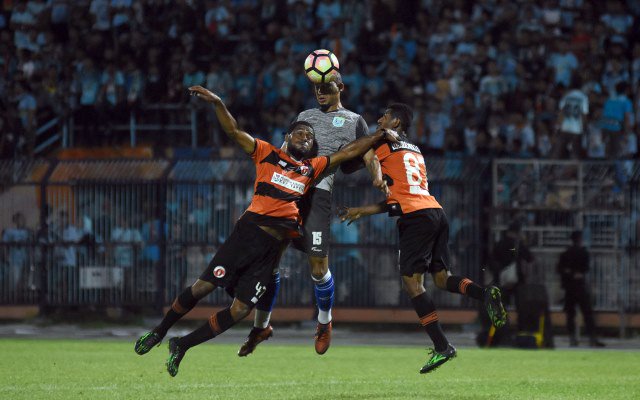 Piala Indonesia: Duel Perseru vs Mitra Kukar berakhir tanpa  pemenang

Selengkapnya:

bolanusantara.com/news/piala-ind…

#pialaindonesia #perseru #mitrakukar