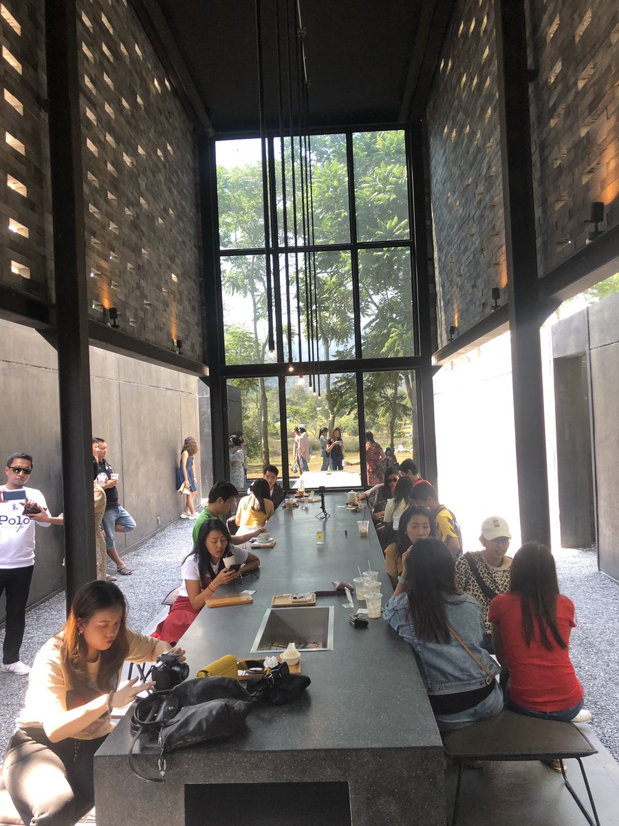 doctarmX's tweet image. เมื่อคุณไปคาเฟ่ที่เค้าฮิตๆกัน สิ่งที่คิด vs ความเป็นจริง