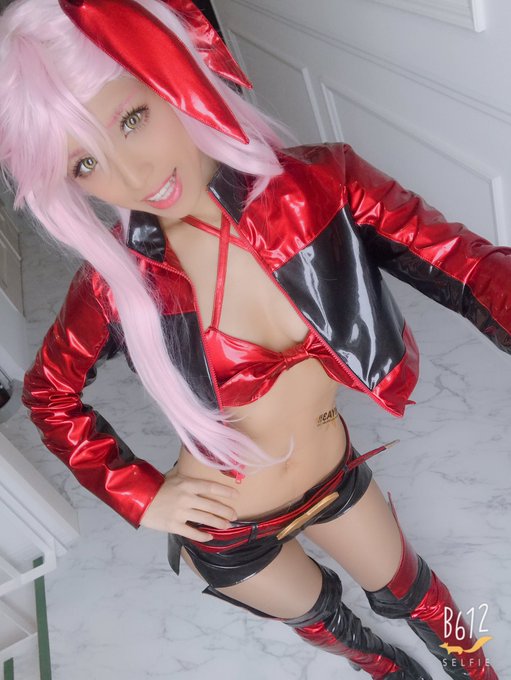 Twitterのコスプレ画像3