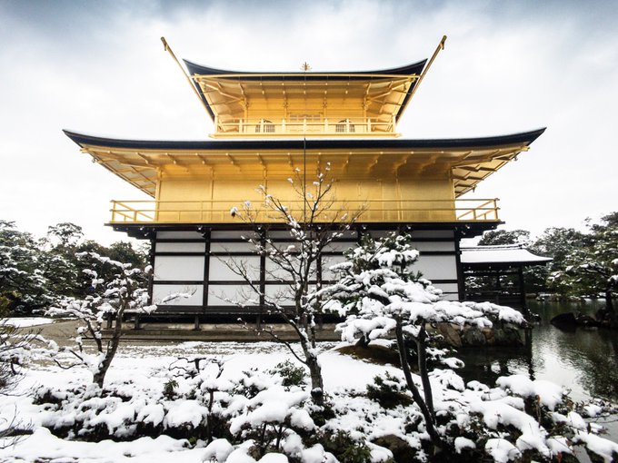 雪の金閣寺のtwitterイラスト検索結果