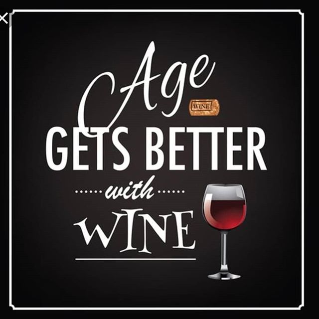 _Ticketup_'s tweet photo. Reposting @urspiritguide:
Don't we all agree 'Age gets better with wine.' Give me a shout, if you agree 😍

Sent by @jazzingit

#urspiritguide #mumbaidiaries #bartender #cheers #instagood #quoteoftheday✏️ @prilaga  #winelife #winetour #winelover #winetime #winestagram  #winery https://t.co/7R38JTfulL