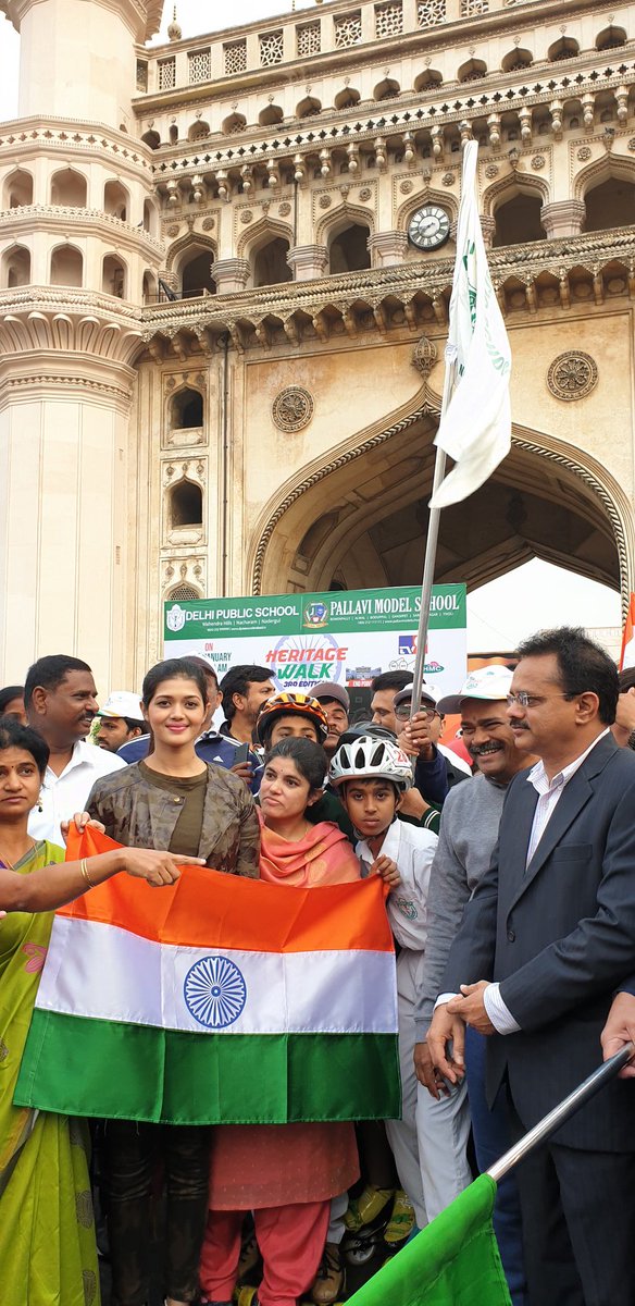 tejaswinimanogn's tweet photo. On the Eve of Republic Day 2019,I was Thrilled to Flag off The HYDERABAD'S HERITAGE WALK from CHARMINAR to FALAKNUMA PALACE a 5K Walk ,to Address 2000 Children and Walk along with them. 
An Initiative to Raise Awarness about Protecting Our Heritage and Swatch Sarvekshan. https://t.co/LUhyooPNJ7