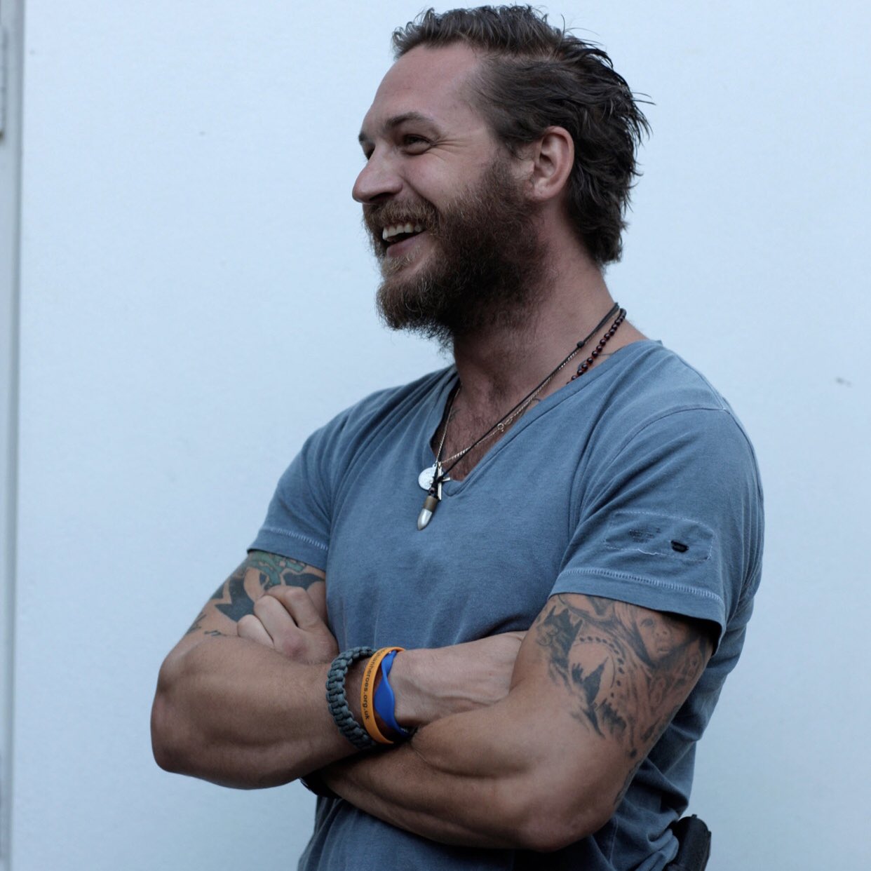 Tom Hardy Daily on Twitter.