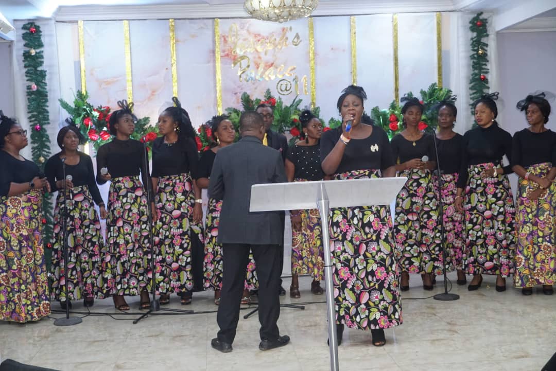 JosephsPalace's tweet image. Choir Ministration
Speak into my Life (Micah Stampley) led by @Viviankehis 

Oh Lord speak into my life
I am a living sacrifice
Your word says live and not die
Oh Lord speak into my life

rccgjp
#jpsunriseservice
#launchout