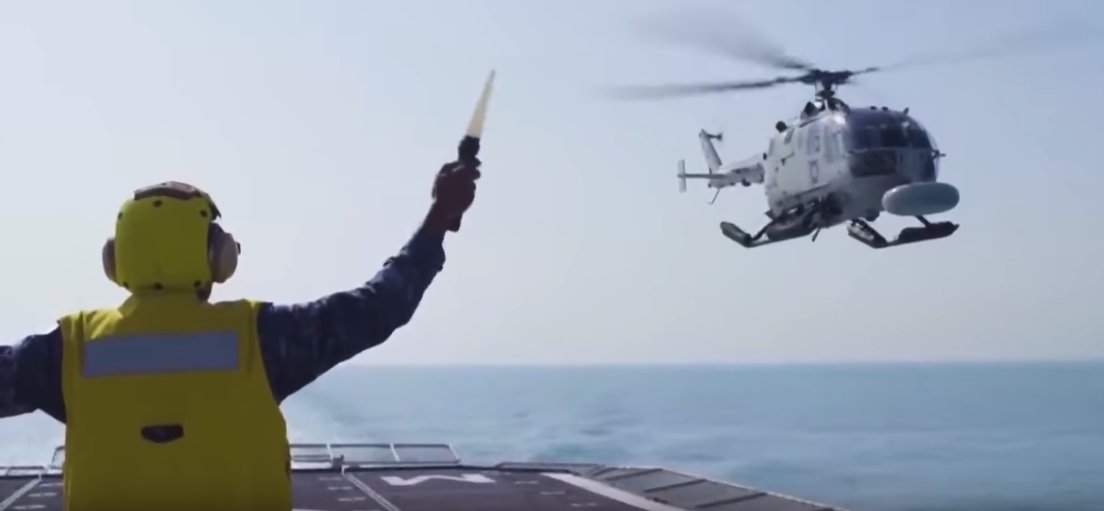 Mansourtalk's tweet photo. #EAF @kaman SH-2G Super Seasprite & #RBNF Bo-105C & #RBAF @BellFlight AB-212 & @Sikorsky UH-60M during the Joint #Egyptian - #Bahraini Air and Naval Exercise #Hamad3 https://t.co/7POASxJJWa