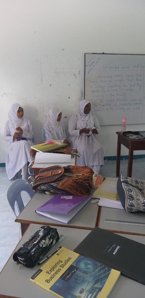 RasgetheemuSch's tweet photo. Grade 8 - Business students' role play on expenditure of local council finance for betterment of the community.
@EducationMV @aisthly
@naseer_fathseer
@walladealvaro @AzleenaQ
#awarenessofexpenditure
#localcouncilfinance
#developingcommunity https://t.co/B3shgjNjid