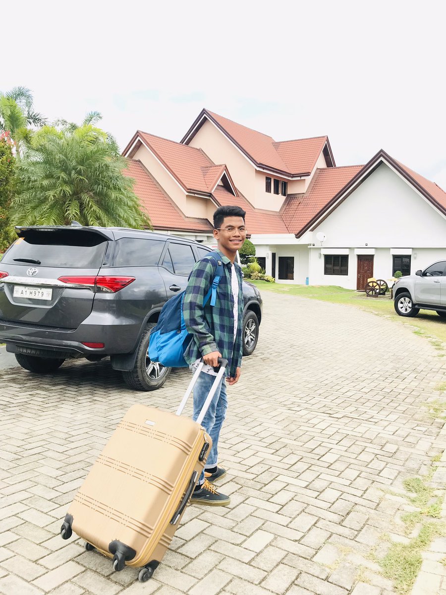 grldtbtgl_18's tweet photo. After 3days and now im here again😊
#DiscoveryWeekend
#1stbatch https://t.co/3SXXk764zM