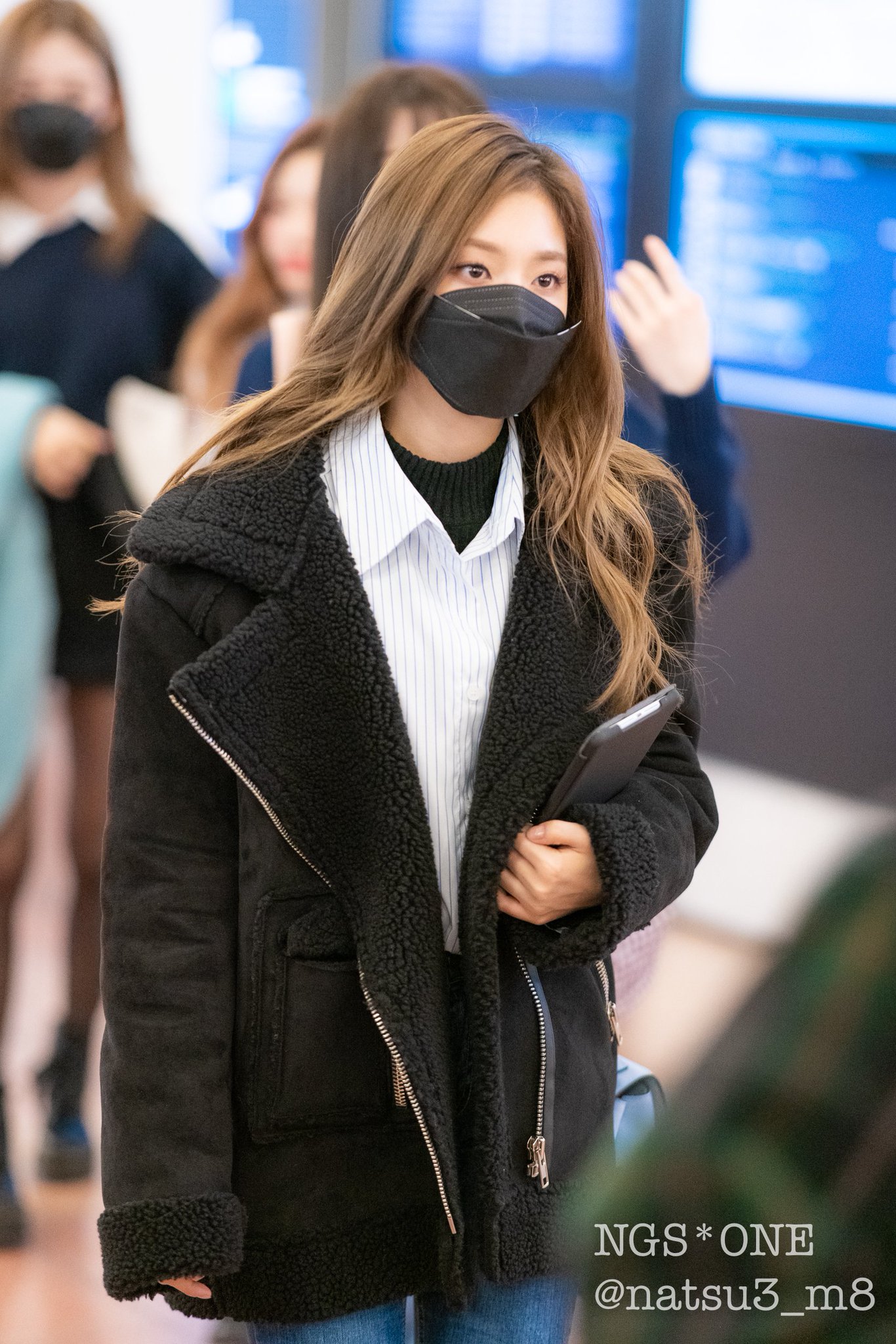 Dx5mPFqVAAAgkV3.jpg:large