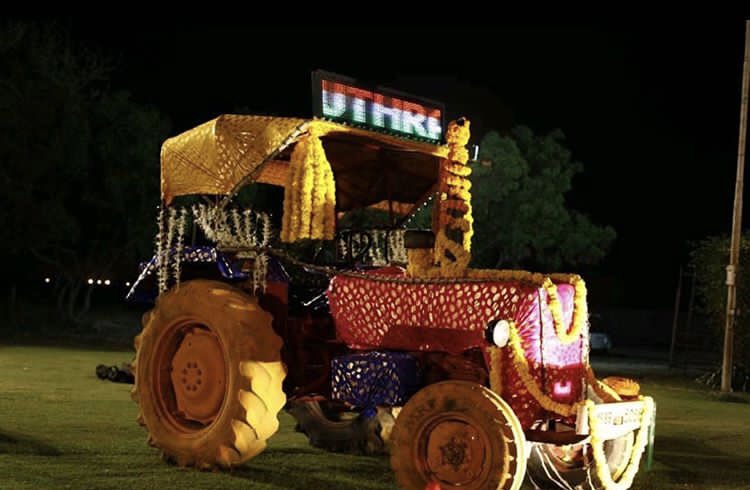 bugs_designbug's tweet photo. Desi, Elegant, Chic or Quirky! We've got you covered.
#delhiweddings #quirkydecor #wedding #indianwedding #destinationwedding #eventplanner #weddingplanner #decordesigner #interiordesigner #weddingdecorator #instawedding #picoftheday #instalike #instafollow #insta #designbugs https://t.co/ERpXalSIAd