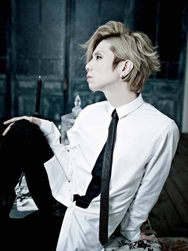 X 上的🦋🕸🦋 𝔥𝔦𝔡𝔢𝔛2316𝔛ღ🅷🅸🅳🅴𓆙🦋🕸🕸️:「yasu 🖤Happy