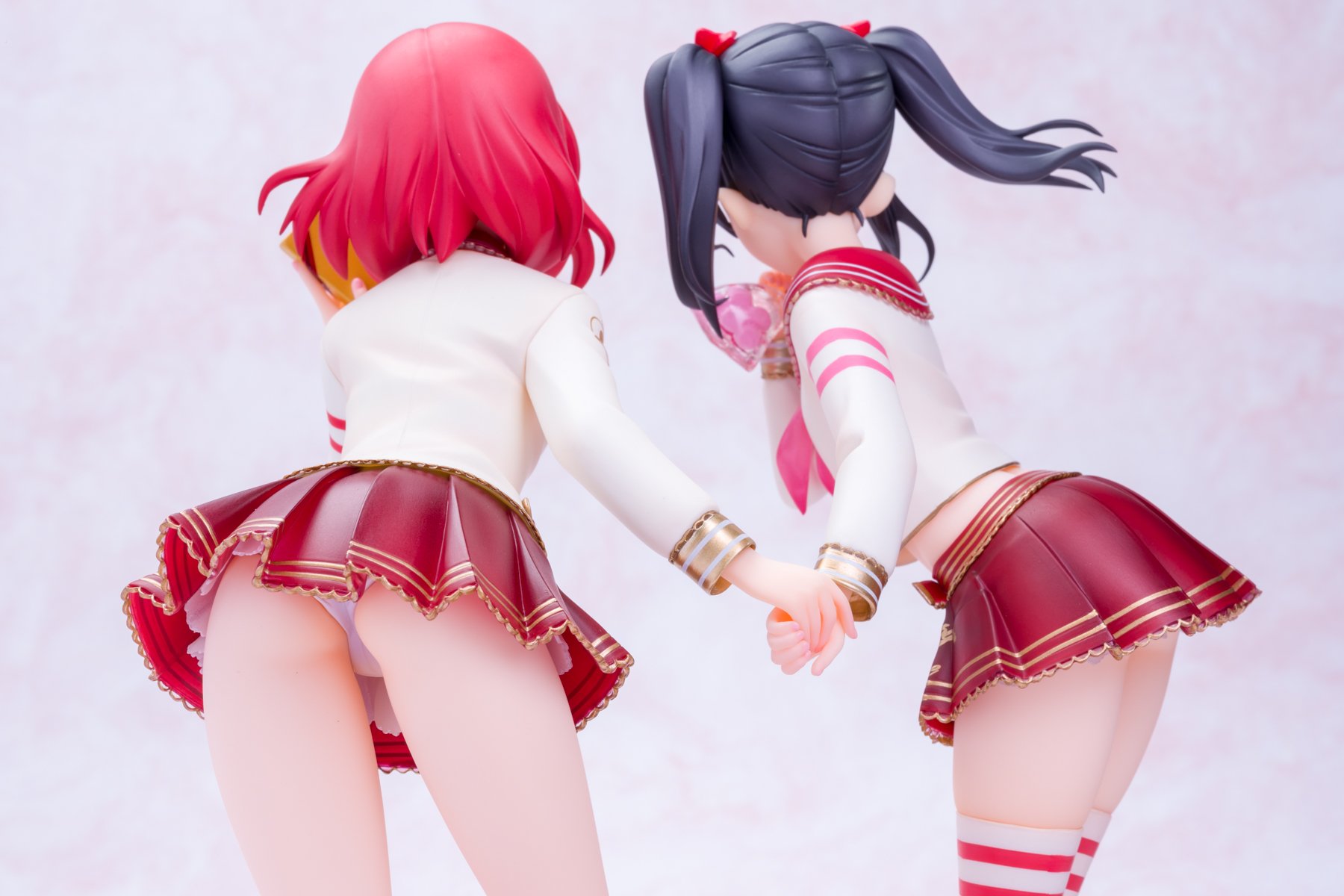 ラブライブ！ 矢澤にこ＆西木野真姫 バレンタイン編 1/7 完成品フィギュア 矢澤にこ＆西木野 真姫 バレンタイン編 1/7スケールフィギュア