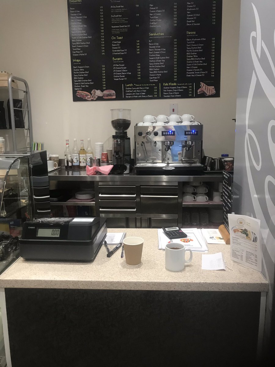 claire17w's tweet photo. #Severnroadcafe #treforestindustrialestate https://t.co/yefGs4o7Ix