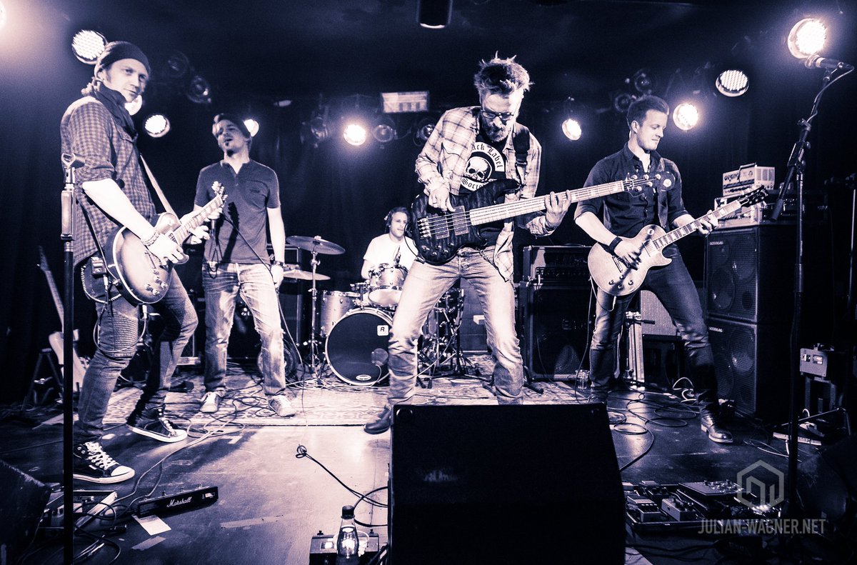 Buck_Bandit's tweet photo. Neues von Buck Bandit: 14.02.2018: Hamburg, Markthalle | Mehr: https://t.co/UmXjIRIHI1 https://t.co/tf4oIfEAja