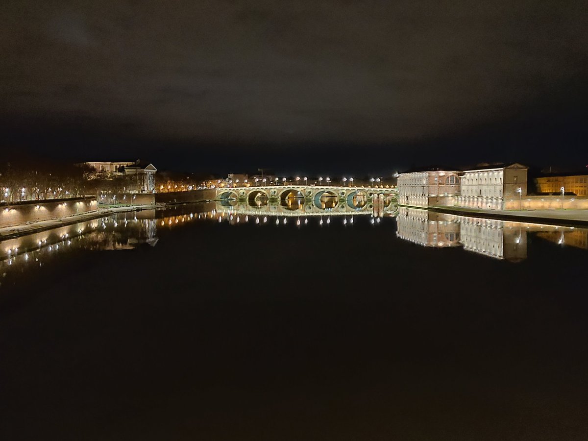 PierrickJR's tweet image. Pont-Neuf quotidien #ShotonOnePlus #OnePlusFrance