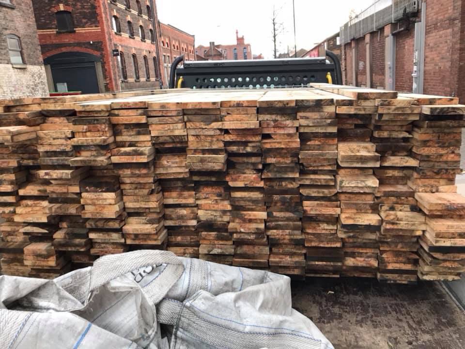 ReclaimedLpool's tweet photo. Pine boards.
6”wide 8ft long 1” thick.
square edged x 390 pieces.
£3.00 each
Give me a call on 07341773555.
Can deliver for a price just need a postcode.
#reclaimedtimberliverpool #pineboards #flooring #cladding #wallcovering #sheds #antiquetimber #bars https://t.co/lolAIObZ18