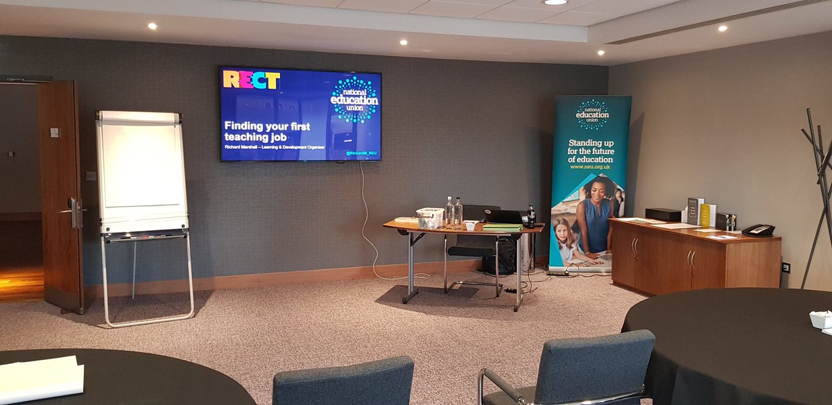 RichardM_NEU's tweet photo. All ready to go with day 3 of #rect19 - this morning I'm leading a session on finding your first teaching job. π¨βπΌπ©βπΌ https://t.co/Qm6xa7yvVJ