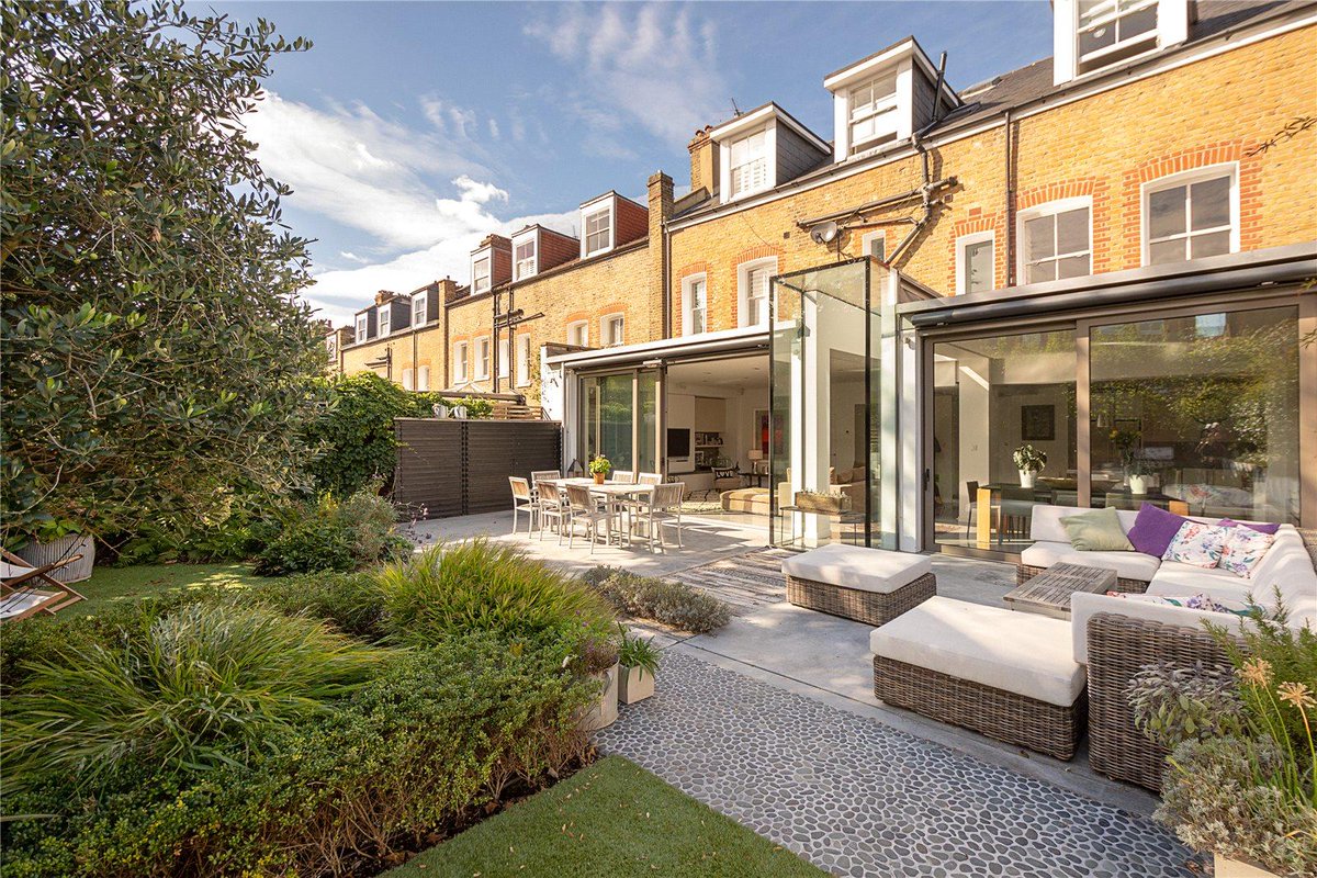 The world's luxury housing markets to watch in 2019
primehom.es/NhLUOU  #housing #internationalproperty