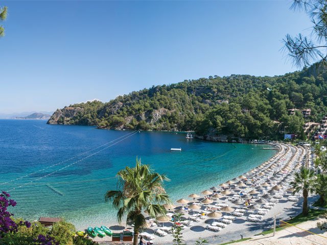 #SundayMotivation Are you dreaming of sun, sea and sand? Well, we're helping you turn those dreams into a reality mamas and papas! So wave goodbye to those winter blues with our round up of the best places to go on a family holiday 🌞 bit.ly/familyfriendly…