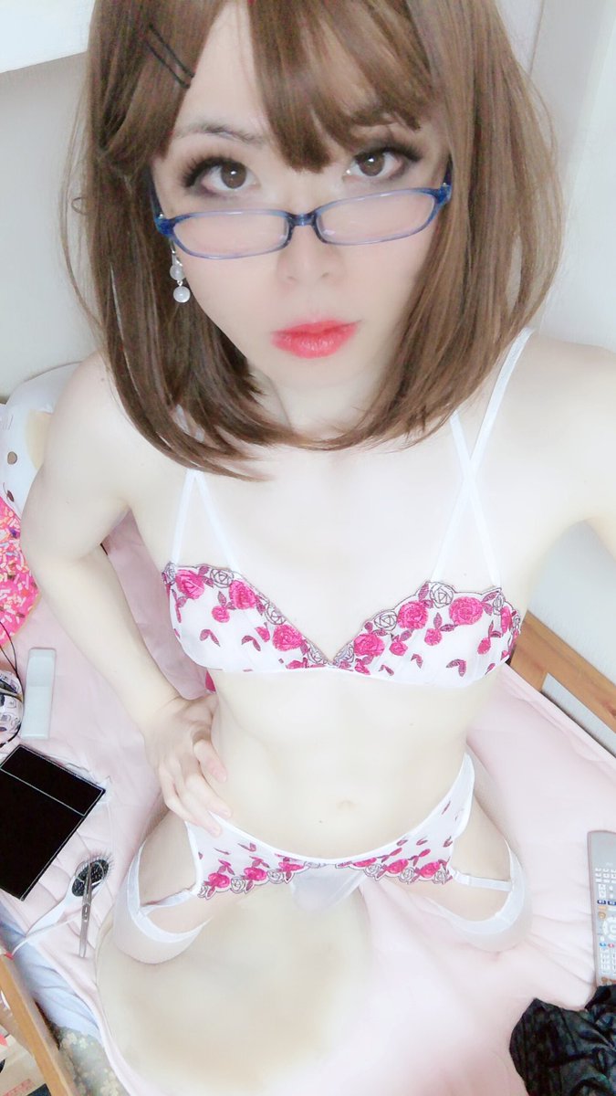 pigmananal's tweet photo. 外はとっても寒いですけど、そんな日は温かいぶたまんがより美味しいですよね～💕(*´ч`*)

#女装 #女装男子 https://t.co/jsI4VCm6Sw