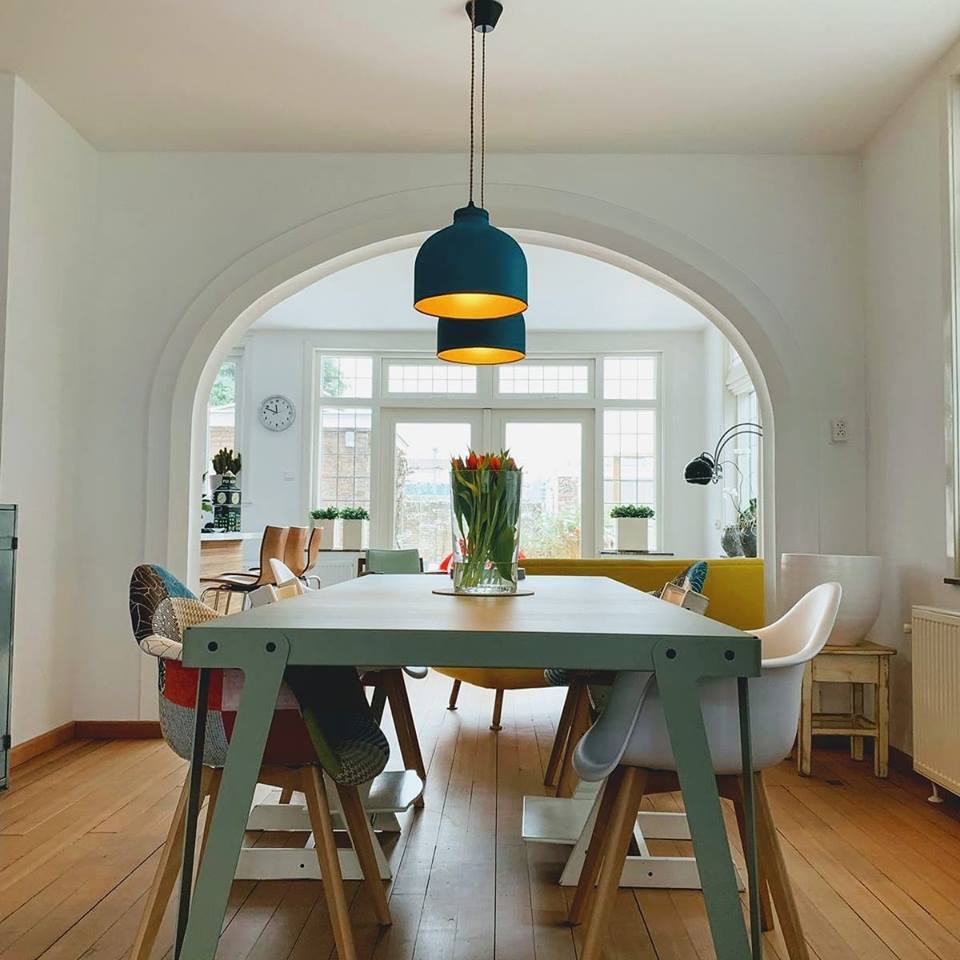 En hier hangen ze dan mooi te zijn, onze lampen gemaakt van plastic bierfusten! Super mooie foto's ontvangen van de klant 😊! #oersoep #bierfust #transformatie #hergebruik #recycling #hanglamp #opkleurtemaken #maatwerk

iamrecycled.nl