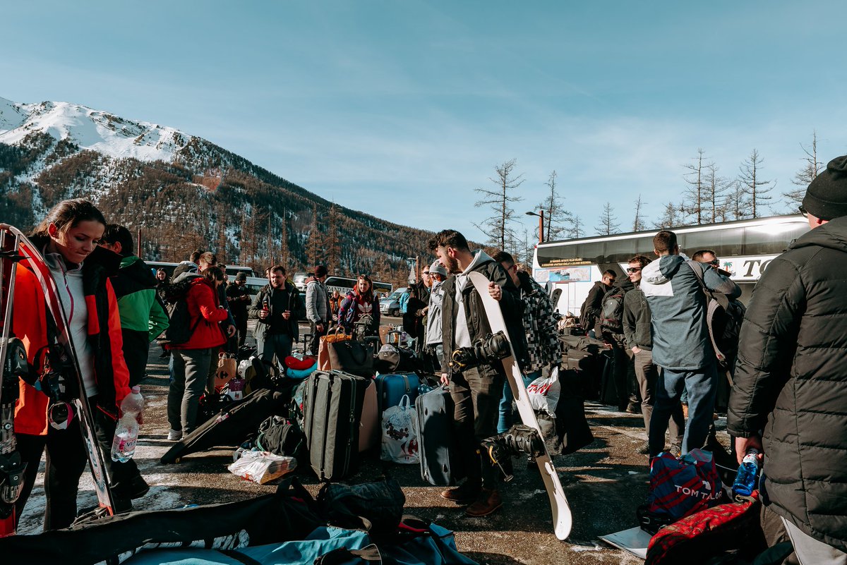 SnowattackES's tweet image. ¡Bienvenidxs todxs a #Snowattack2019 en @Les_Orres!

Te dejamos por aquí foticos de la llegada de snowattackers durante todo el día de ayer 📸 bit.ly/Snowattack2019…

¡Comparte la tuya con nosotros! 🙌
