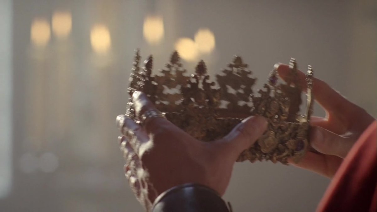 GwenQueenly's tweet photo. " i crown you, Guinevere, Queen of Camelot " https://t.co/kCdw5fzLvY