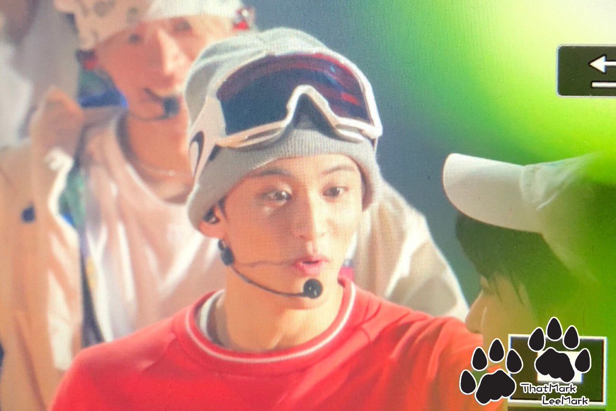 thatmarkleemark's tweet photo. 190127 - NCT 127 1st Tour - 마크 프리뷰
👍🏻👍🏻👍🏻🎊🍉
#NCT127_1stTour #NCT #NCT127 #MarkLee #마크 https://t.co/tvfvrRZ1MQ