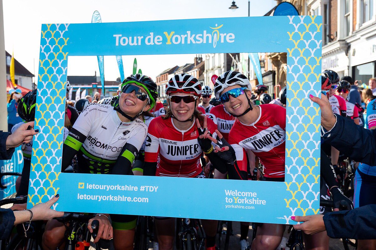 #SundaySmiles 

All smiles at the start of the 2018 <a href="/asda/">Asda</a> Tour de Yorkshire Women’s Race in Beverley. 😀😀 #WTDY