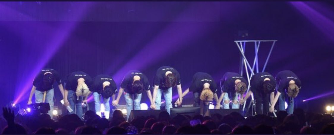 iam_ehmgee's tweet photo. [#For_UNB]

 #ThanksUNB ❤ i'm forever grateful that i gained friends and met amazing people in this journey... you will always be our #UNB and we will forever be ur #UNME 😘

looking forward to the next hundreds of days with you...

#유앤비 #ThankYouUNB #UNB_JAPAN_FINAL_CONCERT https://t.co/XDMMtvpvtl