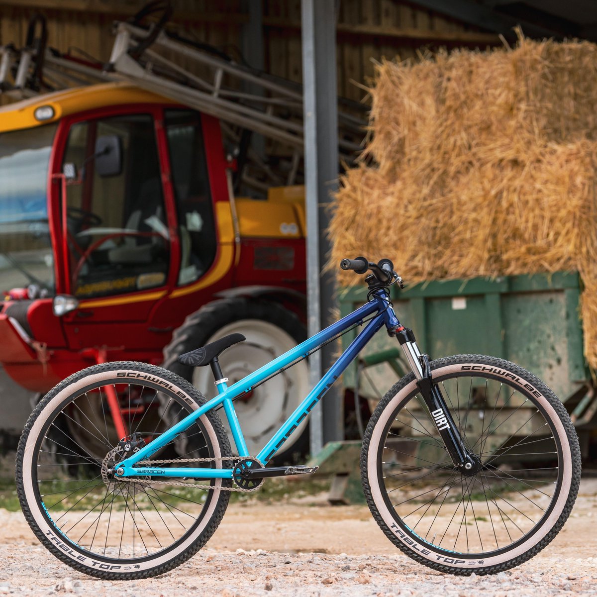 SaracenBikes's tweet photo. Conquering the local park or taking it to the next level? The CR2 can do it all over and over again! So whips, tricks and even back flips are all achievable for the next generation to come through.

Fancy winning one? Check out our instagram and se how >> https://t.co/TiiwwUAtoC https://t.co/nE6ZqPhtFw