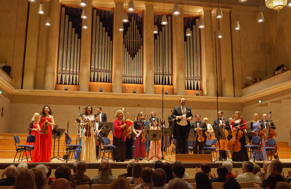 Happy Birthday #WolfgangAmadeusMozart! 😀 Für unsere #MozartMatinée mit <a href="/albertopianist/">Alberto Ferro</a> am 10. Februar 2019 im #Herkulessaal gibt es Tickets zum Vorzugspreis: 51740.seu1.cleverreach.com/m/7241948/
oder direkt auf kammerdacapo.de und Aktionscode: Mozart