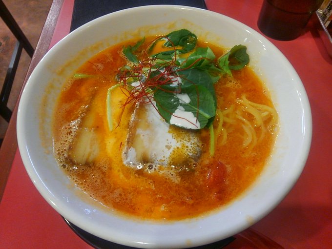 神戸市灘区 トマトラーメンが有名な まるふくラーメン の2号店が 山手幹線沿いに6月１日オープン まるふくラーメン 水道筋店 号外net 神戸 市灘区 東灘区
