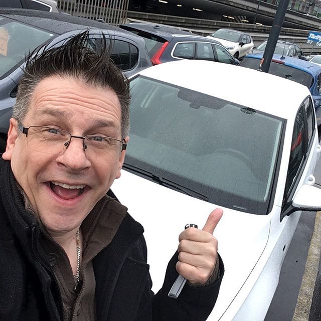 magiChampion's tweet photo. I have a car and it’s white, so if I go into a snow bank it will be easy to find me! Lol #farquharfun #notatrain #magiclecture #shawnfarquhar https://t.co/GvPsmUokwq https://t.co/3Y1nfjtSk6