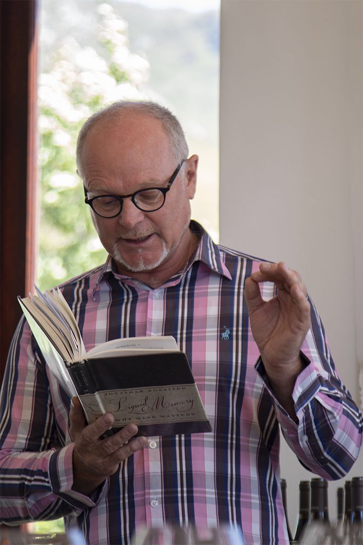 TSpixels's tweet photo. Kevin Grant, award winning winemaker from @AtaraxiaWines and Pinot Lover, romanticizing the affair with Pinot! Nothing else is like it. Wine is “memory in its most liquid and dynamic form “ Liquid Memories #HAPNC2019 #hemelandaardewines #winelover #winemag #PinotNoir #pinotphile https://t.co/JC6xTvfdwh