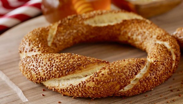 #SabíasQue junto al #kebab, el #simit es uno de los alimentos más consumidos en #Turquía? 🥖🇹🇷🔝 pancadadia.es/el-simit-la-pa… #FelizDomingo #MomentosConMiga