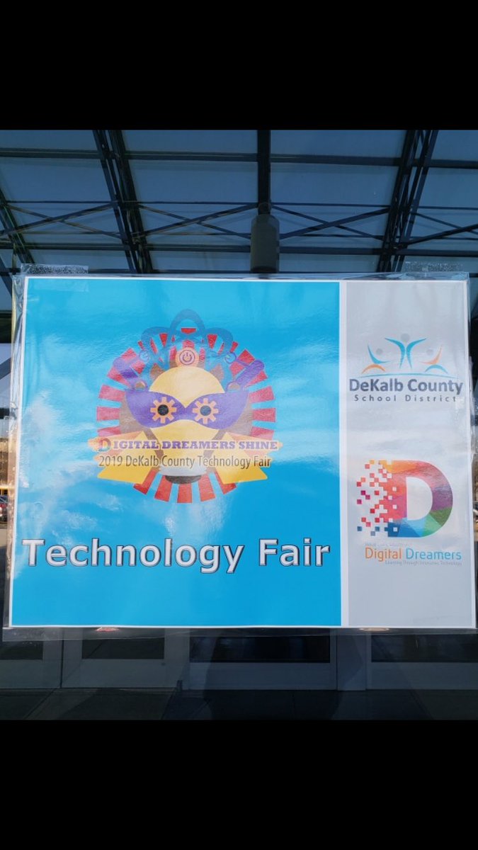 MESMustangPride's tweet image. 5th graders Ruth &amp;amp; Catherine explain the computer program they created while Mrs. Weihe &amp;amp; Ms. Pitts take the quiz 💻#techfair #talentedstudents #computerprogramer #girlswhocode @MontgomeryPTA @Carolina_Girl96 @RegionISupDCSD @DeKalbSchoolsIT @wrightway99 @DeKalbSchools