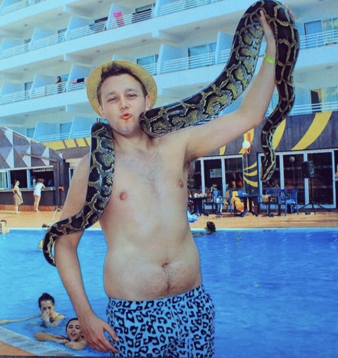 Great result today 4-1 win. 

Goals;
Brennan x 2
Jonny x 2 

MOTM LJ  

Here’s a picture of Liam and Pea celebrating 🥳